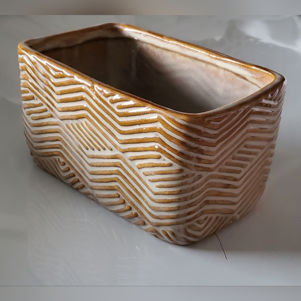 Brown & Taupey Ceramic Planter NOT Vintage - Picture 9 of 9